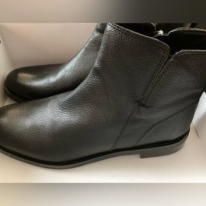 Short boots soft leather ankle boots size 8 men’s Cynthia Rowley boots new boots